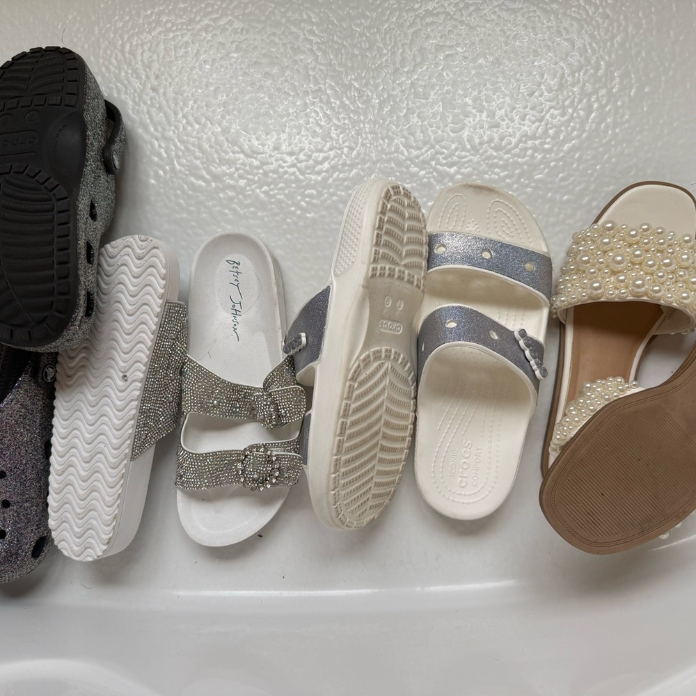 CROCS, Betsey Johnson, & Target Women Sandals - Sz 9